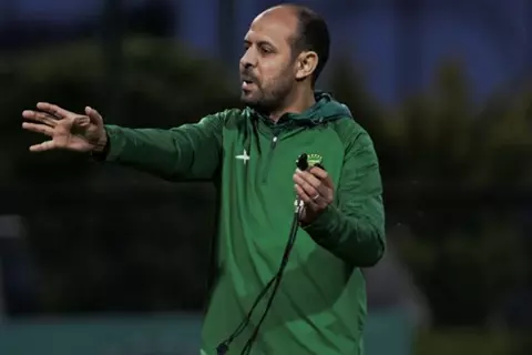 تجربة قصيرة كتب الأحمر نهايتها.. ماذا قدم عماد النحاس في آخر محطاته قبل الأهلي؟